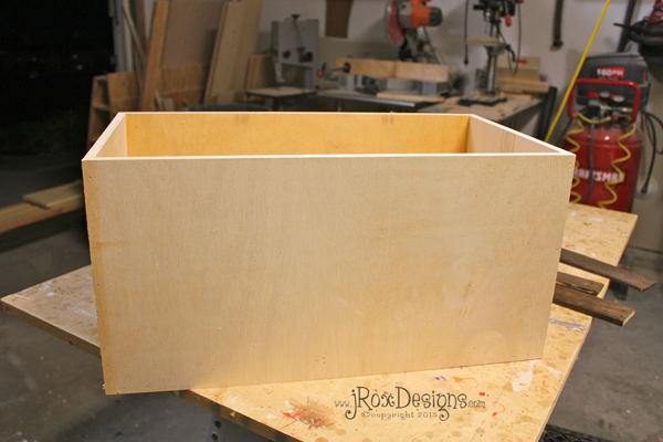 making a wooden toy box
