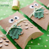 St. Patrick's Day owl treat boxes