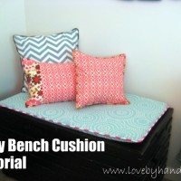 Easy bench seat cushion tutorial - quick sewing project!