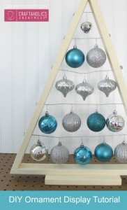 DIY ornament display Træ tutorial. Fantastisk måde at vise ornamenter på, så børnene ikke kan bryde dem. ha!'t break them. ha!